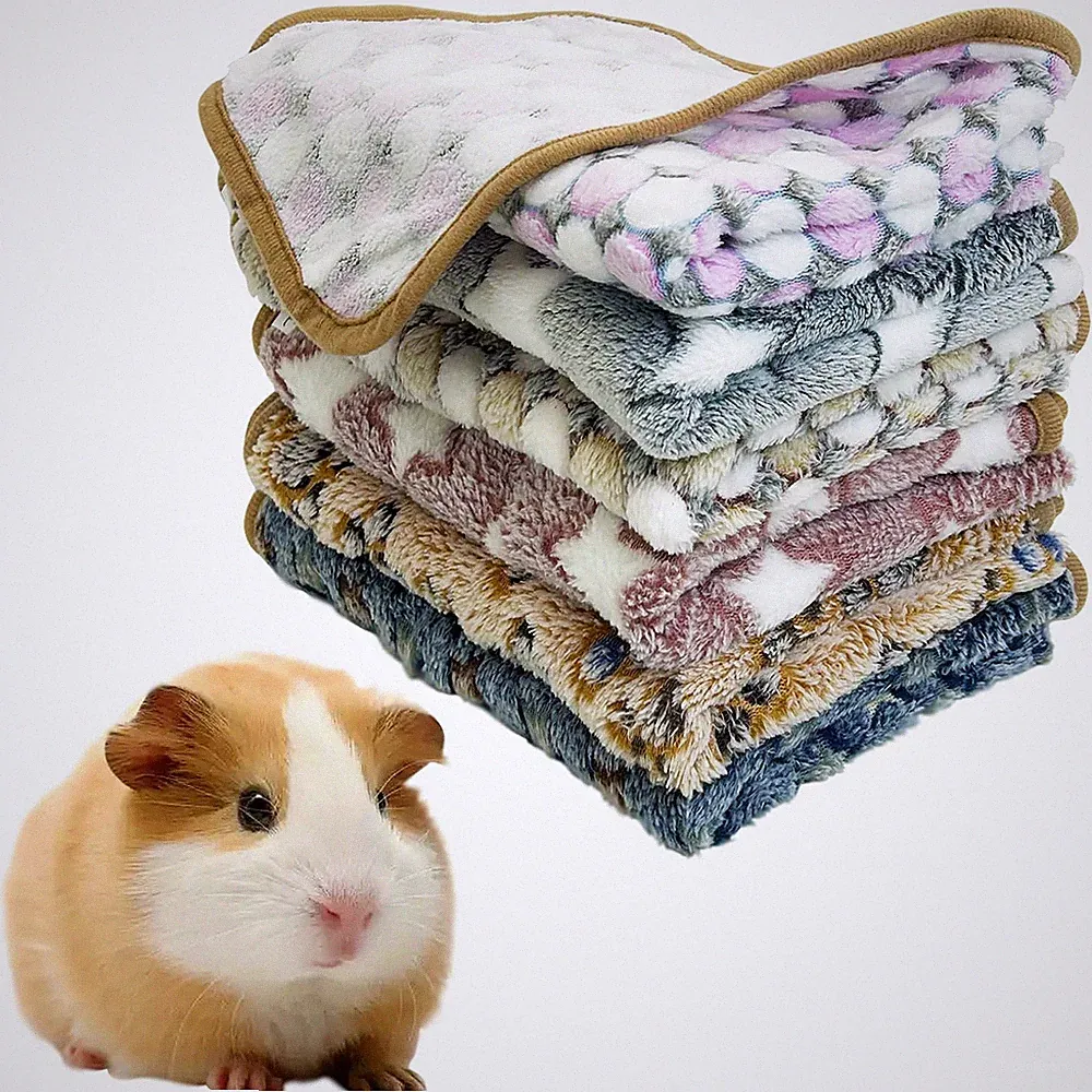 Fleece bedding for guinea pigs