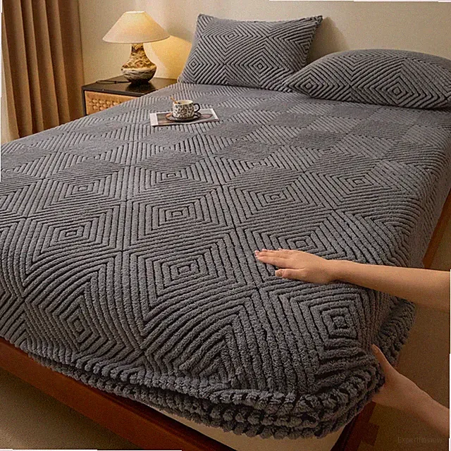 Jacquard Fleece Bed Fitted Sheet Solid Color Non-slip Breathable Mattress Cover